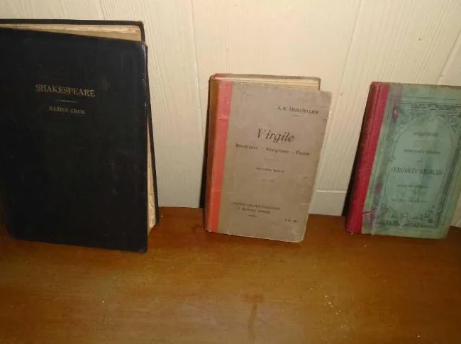 3 LIVRES ANTIQUES