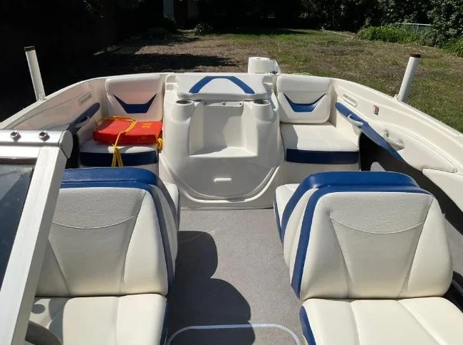 Bayliner 185 très économique impeccable thumbnail 7