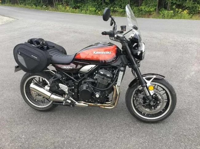 Superbe Kawa Z 900 RS à vendre couleur Candy Red comme modèle mythique original la Z 900 de 1972. thumbnail 2