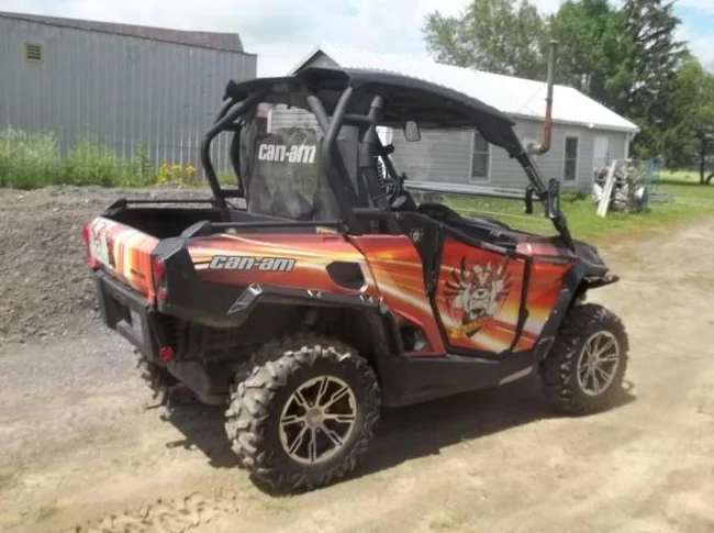 2012 Can Am commander limited 1000 cc ( Prix réduit) thumbnail 2