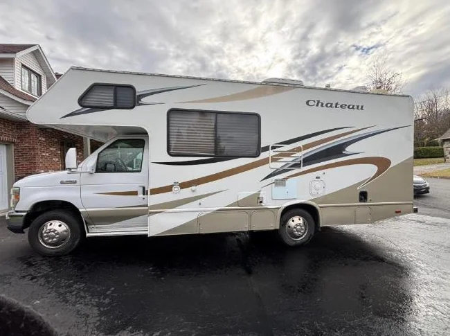 2009 Château Ford E350 Classe C 24 Pieds thumbnail 4