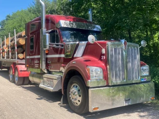 Kenworth W990 2023
