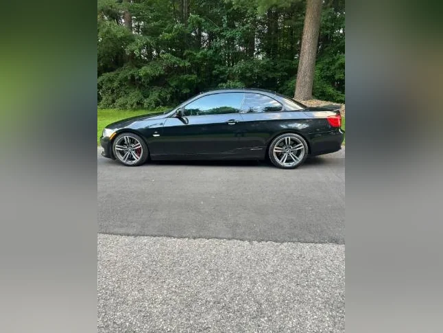 BMW 335 I convertible 2011 thumbnail 2