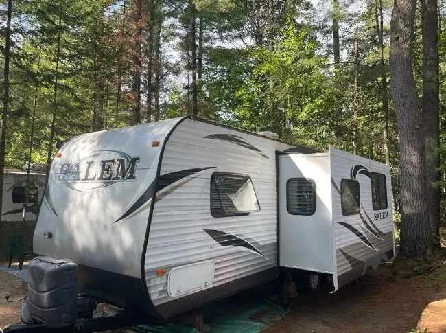 Roulotte Salem 2014, bonne condition, prête à camper thumbnail 4