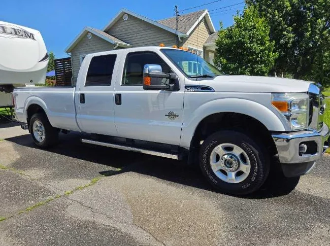 Pick-up ford f-250 2011 117995 km