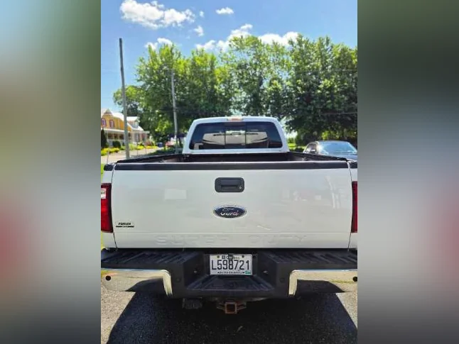 Pick-up ford f-250 2011 117995 km thumbnail 4