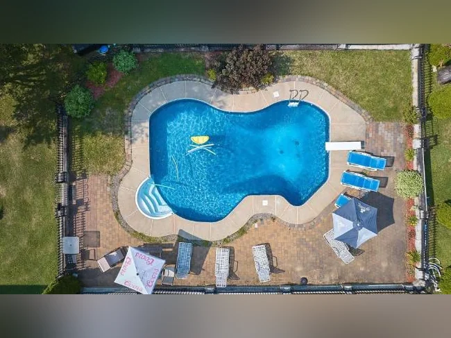 Chalet Luxueux A Louer Lanaudière spa, piscine thumbnail 2