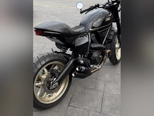 Ducati café racer