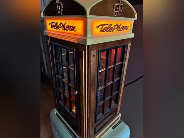 Cabine téléphonique à bouton