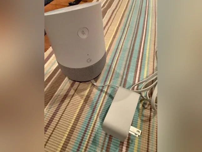 GOOGLE HOME – HAUT-PARLEUR INTELLIGENT AVEC ASSISTANT thumbnail 3