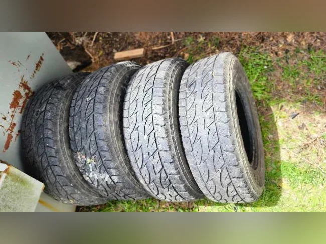 Pneus été LT235/75/r15