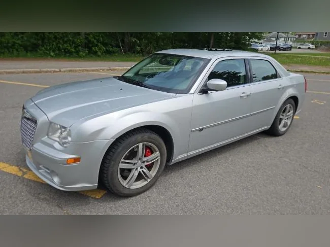 Chrysler 300 SRT8 2009 (425hp)