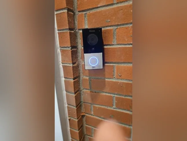 Installation de caméra de surveillance (low voltage)