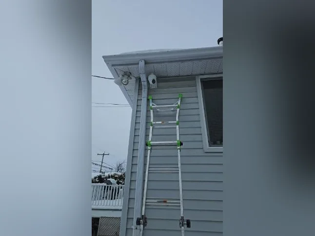 Installation de caméra de surveillance (low voltage) thumbnail 4