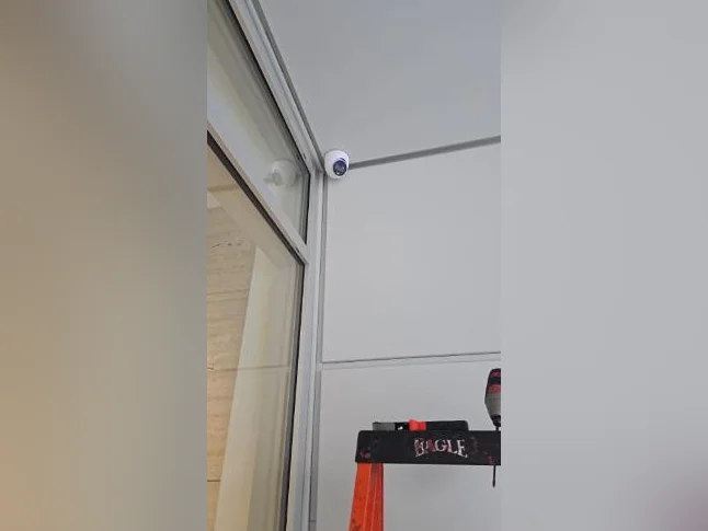 Installation de caméra de surveillance (low voltage) thumbnail 2