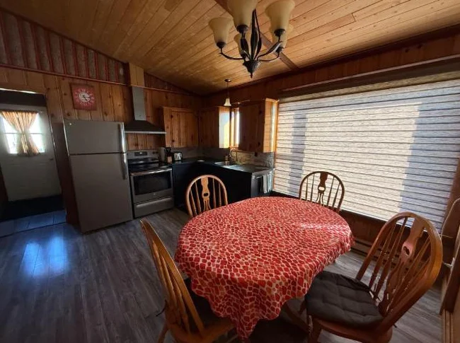 Chalet ou maison à louer à Bonaventure, Gaspésie thumbnail 4