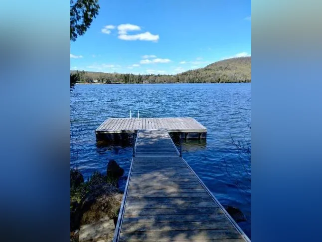 Chalet Mont-Tremblant Bord de l'eau *RÉNOVATIONS* thumbnail 5
