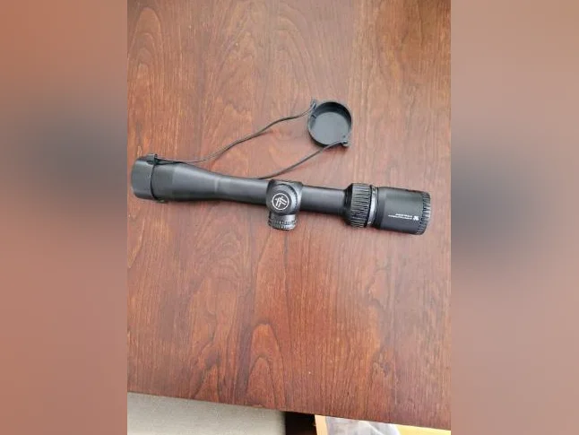 Téléscope Scout 2-7 x 32
