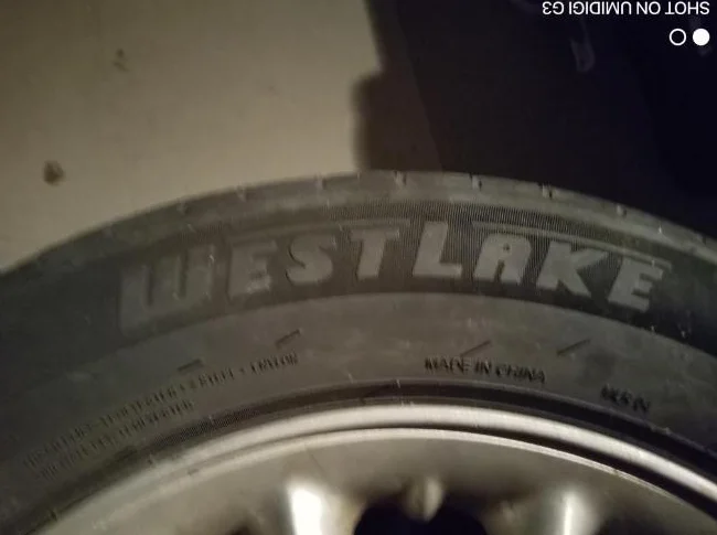 Pneus d'été 205/60/R16 montés sur jantes Chrysler Sebring 2005(5x100) originaux avec caps thumbnail 8