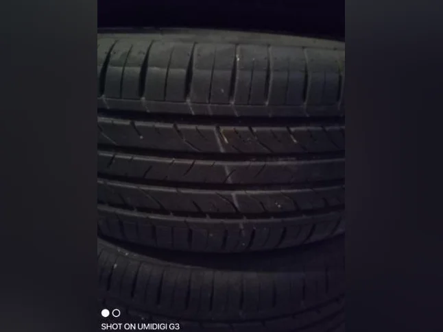 Pneus d'été 205/60/R16 montés sur jantes Chrysler Sebring 2005(5x100) originaux avec caps thumbnail 4