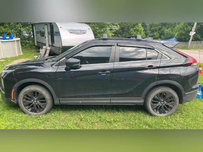 Mitsubishi éclipse Cross 2022 thumbnail 3