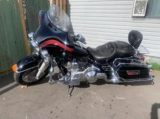 Harley Davidson 2001 - FLHT thumbnail 2