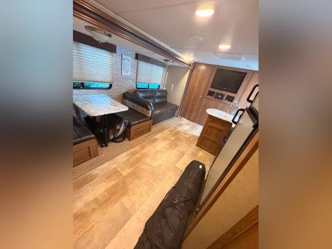 Roulotte Gulfstream Trailmaster 2019- 28 pied thumbnail 7