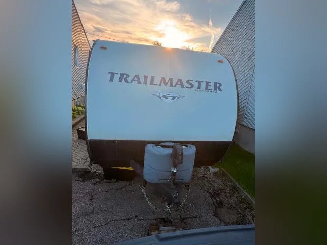 Roulotte Gulfstream Trailmaster 2019- 28 pied thumbnail 2