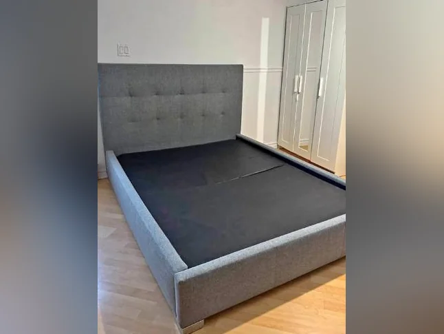 À vendre lit avec matelas