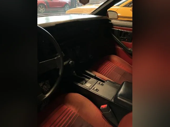 1985 Chevrolet camaro z28 thumbnail 4