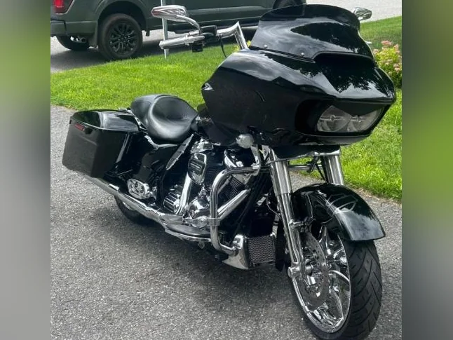 harley road glide 2017 thumbnail 2