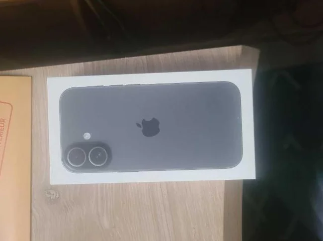 Brand new iphone 17 256gb black
