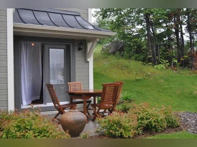 Condo 4 ½ lumineux avec accès à la piscine - Piedmont, Laurentides thumbnail 9