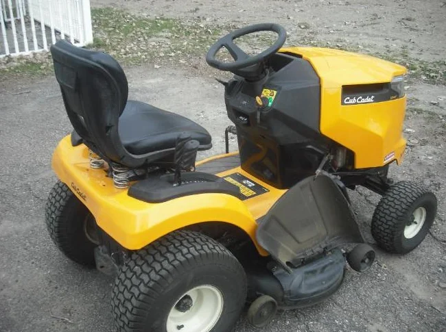 TRACTEUR À GAZON thumbnail 5