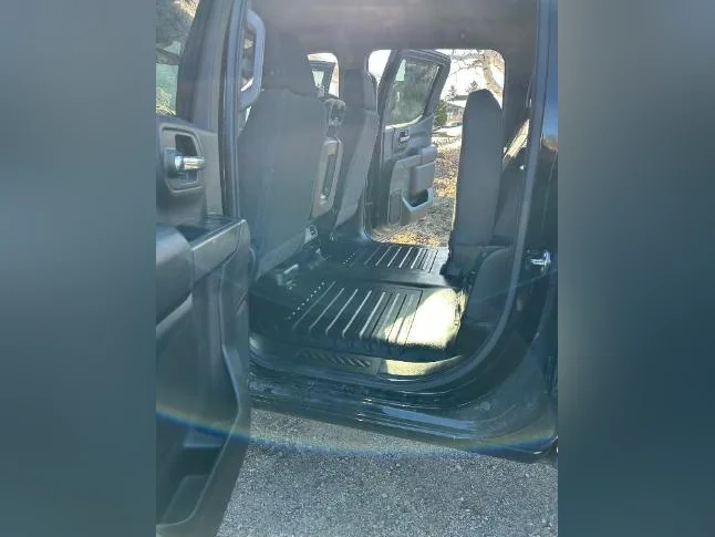 Chevrolet Silverado 1500 2023 thumbnail 9