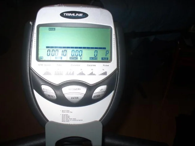 vélo stationnaire TRIMLINE R201