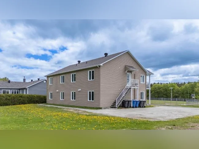 Logement 4 1/2 a louer a St-Pierre Baptiste thumbnail 9