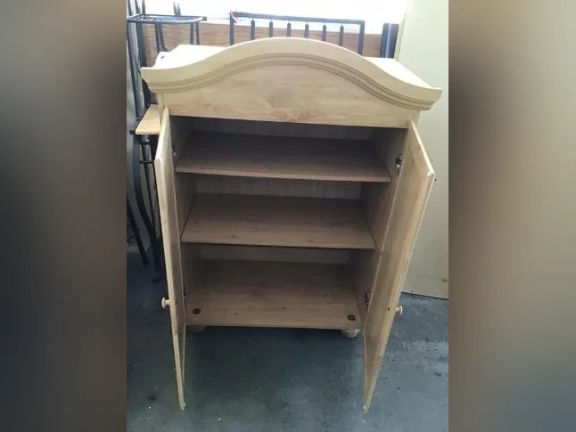 ARMOIRE DE RANGEMENT AVEC 2 TABLETTES AJUSTABLE thumbnail 2
