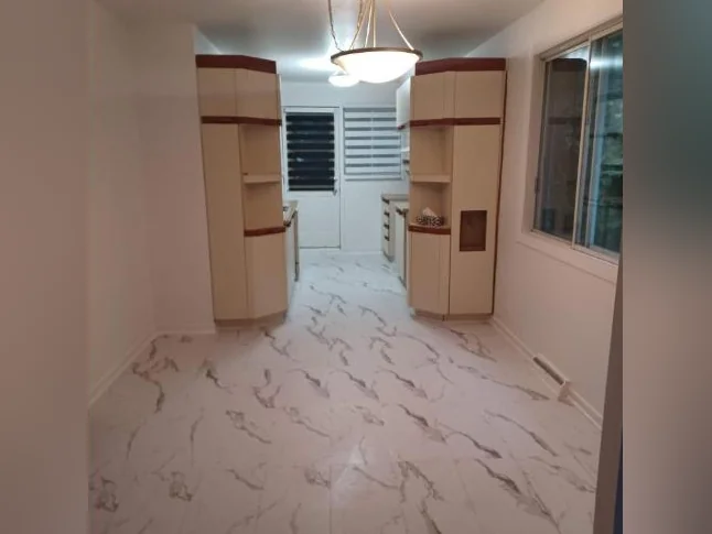 Lasalle Beau et propre 5 1/2 disponible 1 août - 1 septembre avec garage, cour, balcon, stationnement
