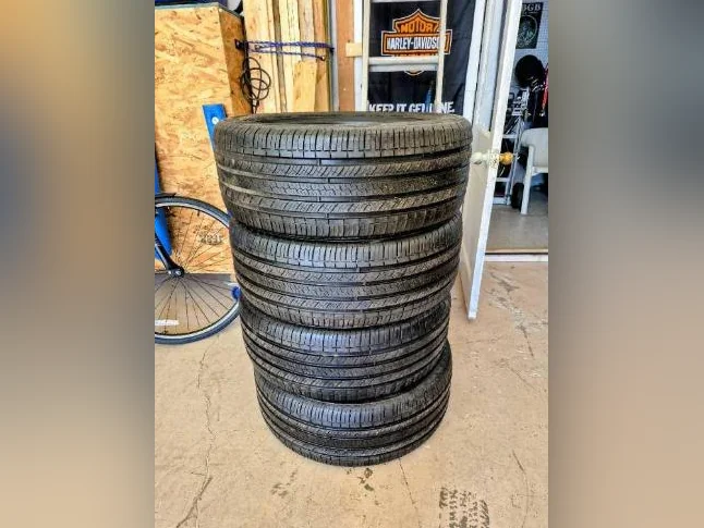 4 PNEUS NEUFS 245 /50 /R20