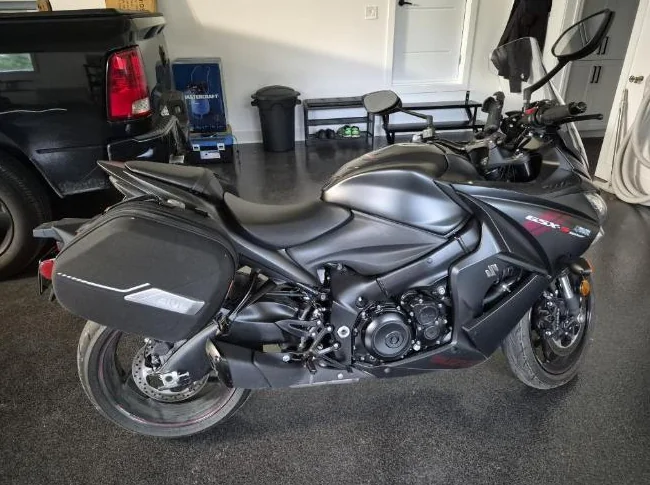 Suzuki GSX-S 1000F