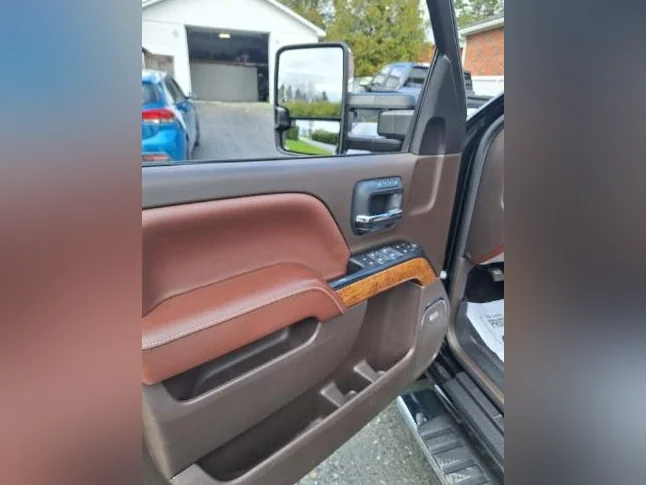 Chevrolet 3500 Silverado edition High Country 2019 a vendre thumbnail 6