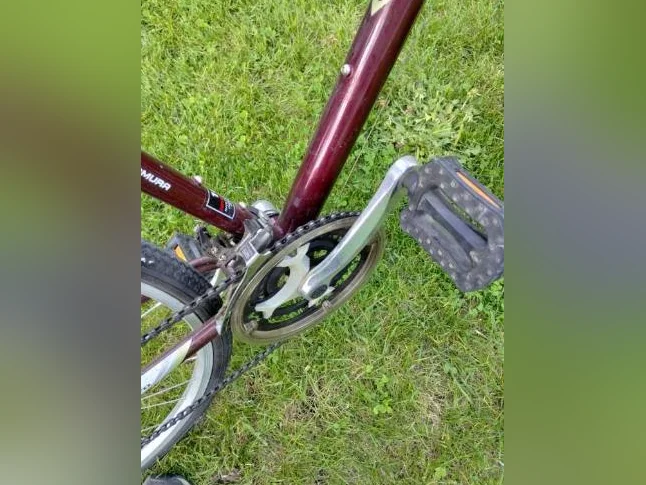 Vélo Nakamura 21 vitesses cadres de 16 pouces roue de 28 thumbnail 4