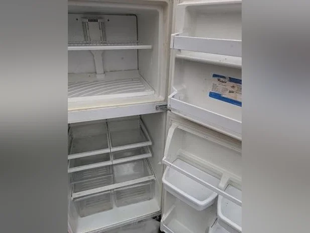 Refrigerateur General Electric, propre, marche parfaitement, livraisn possible thumbnail 2