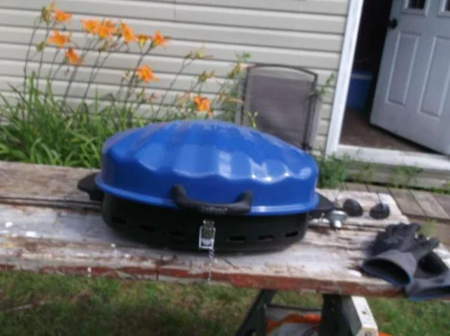 BBQ de camping thumbnail 2