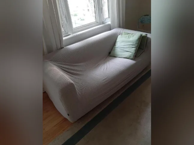 Urgent - Divan assez court - faites votre offre