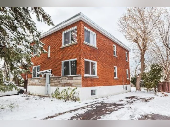 6½ (tout inclus) à louer, rue Alphonse, Brossard
