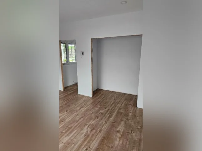 Logement 4 1/2 entièrement rénové Granby thumbnail 9