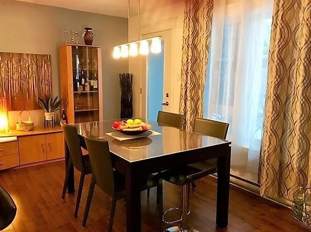 MAGNIFIQUE CONDO CLÉ EN MAIN thumbnail 5