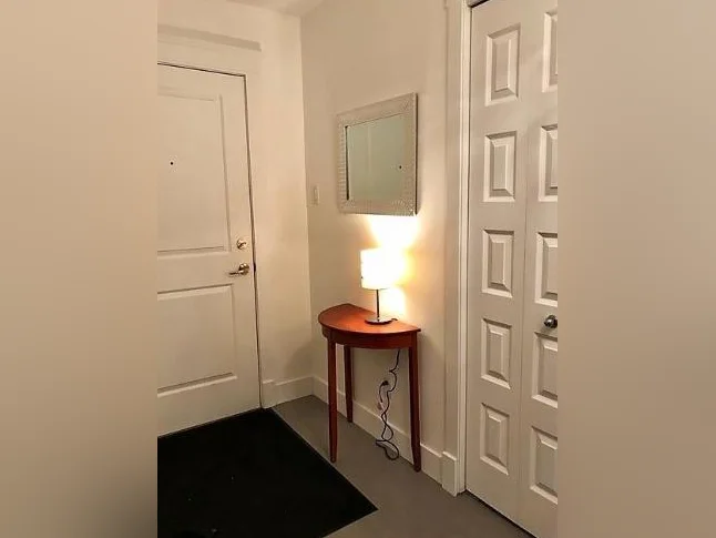 MAGNIFIQUE CONDO CLÉ EN MAIN thumbnail 8